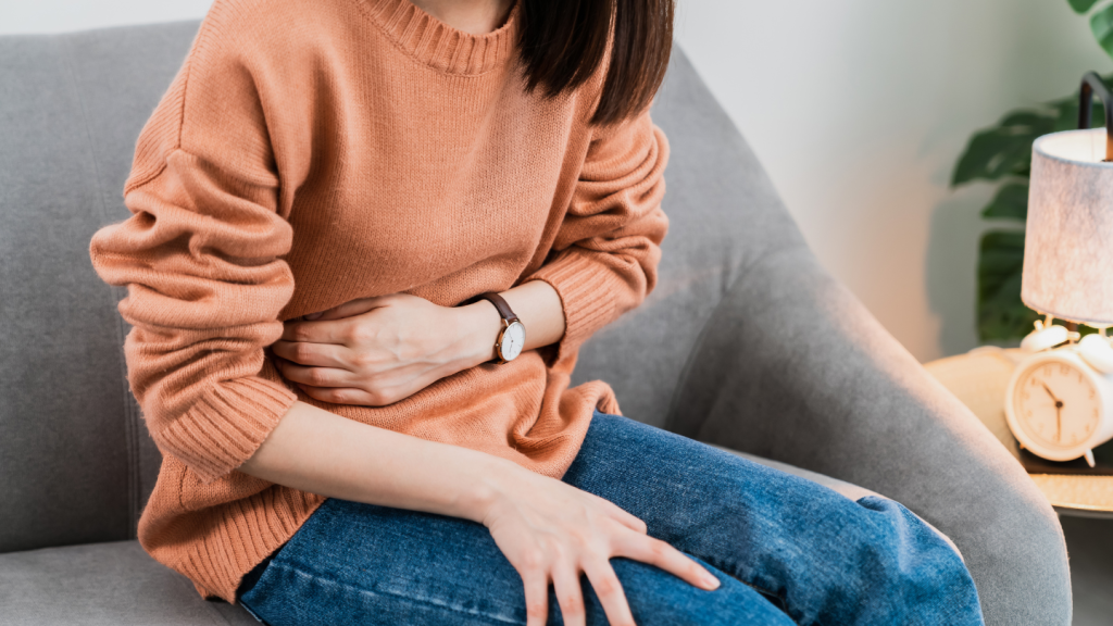 hiatus hernia symptoms in females